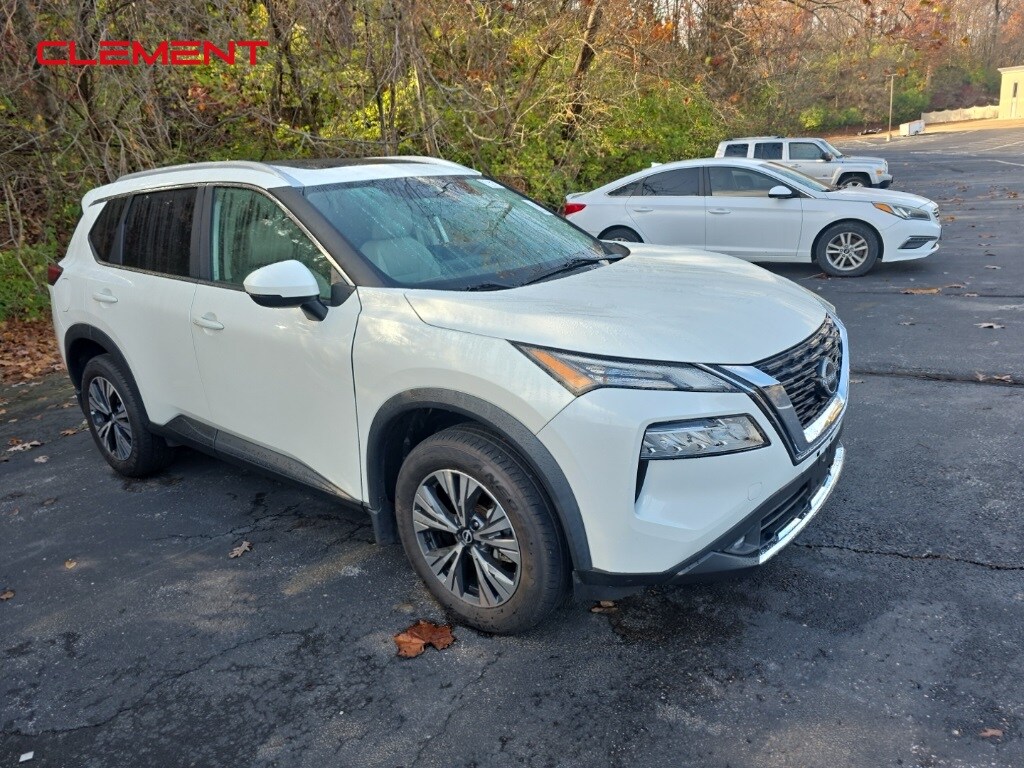 2023 Nissan Rogue SV photo 3