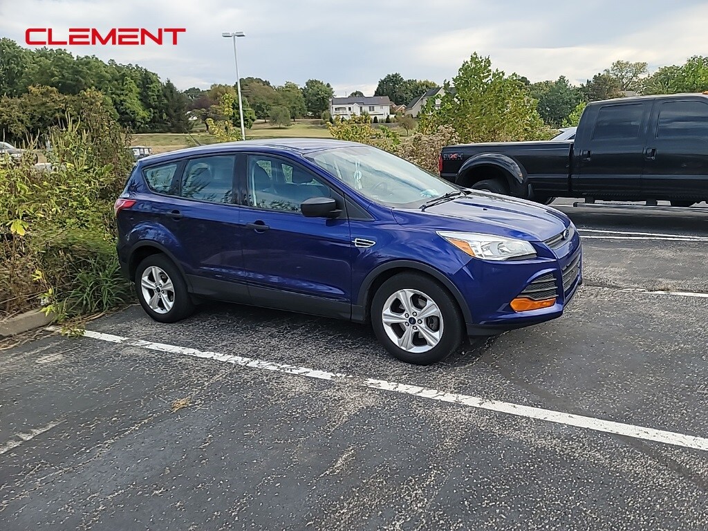 2015 Ford Escape S photo 3