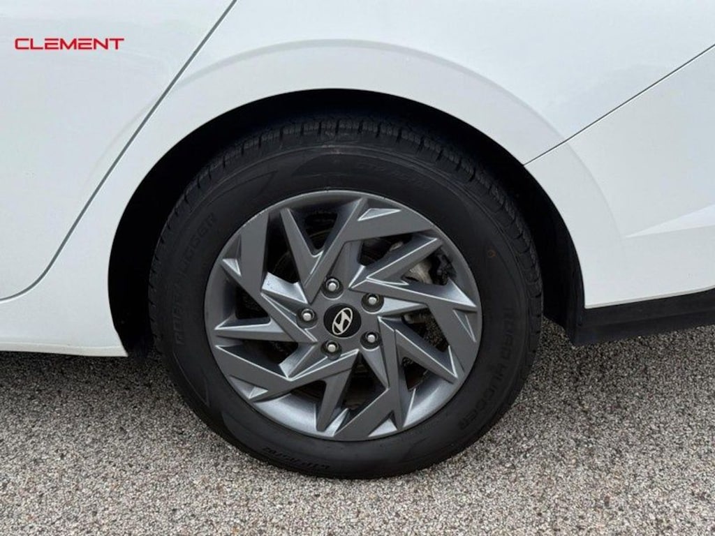 Used 2024 Hyundai Elantra SEL Sedan