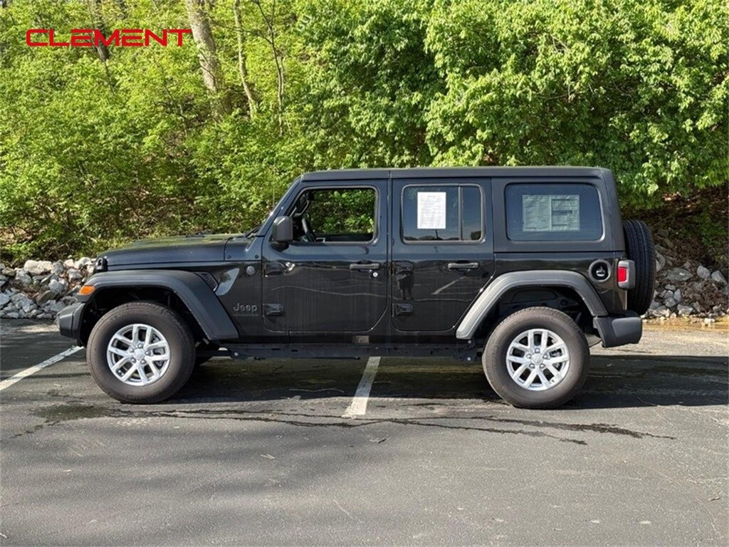 Used 2023 Jeep Wrangler 4-Door Sport S with VIN 1C4HJXDG1PW531490 for sale in Columbia, IL
