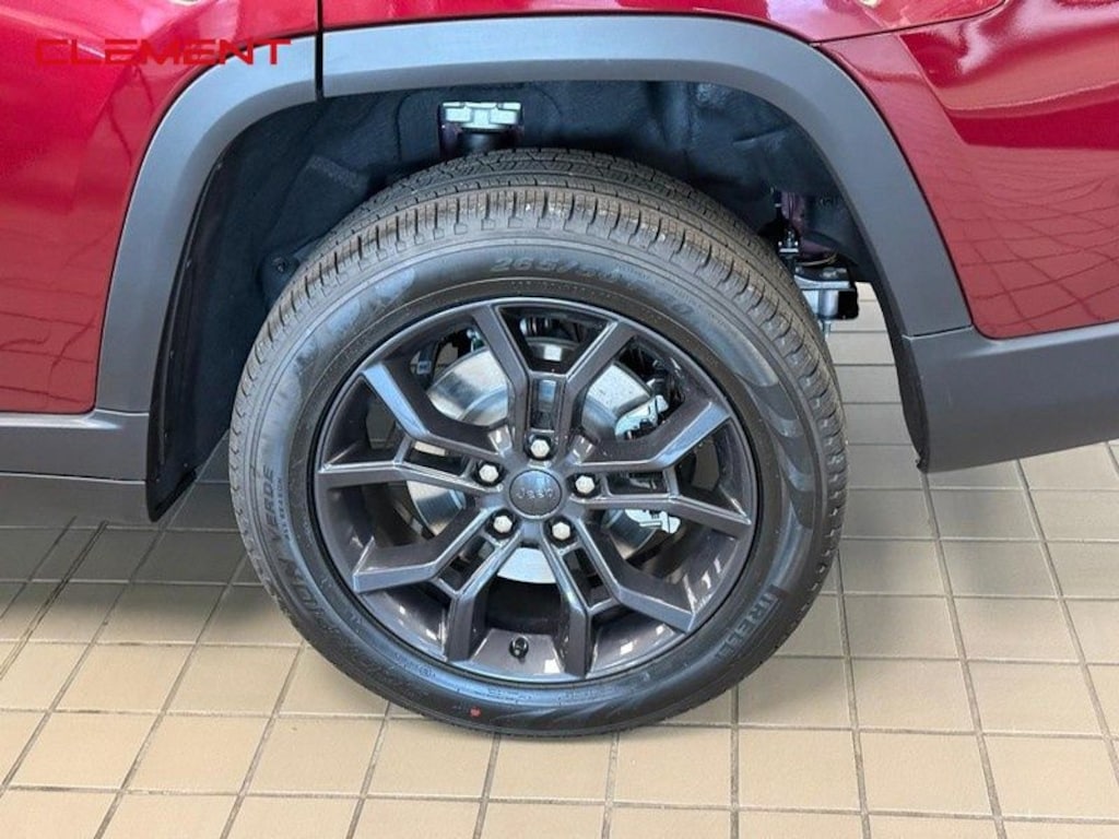 New 2025 Jeep Grand Cherokee Limited Sport Utility