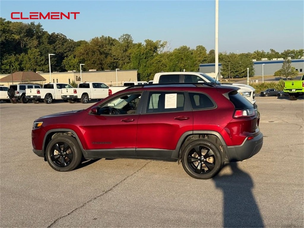 Used 2019 Jeep Cherokee Altitude with VIN 1C4PJMLB7KD294539 for sale in Columbia, IL