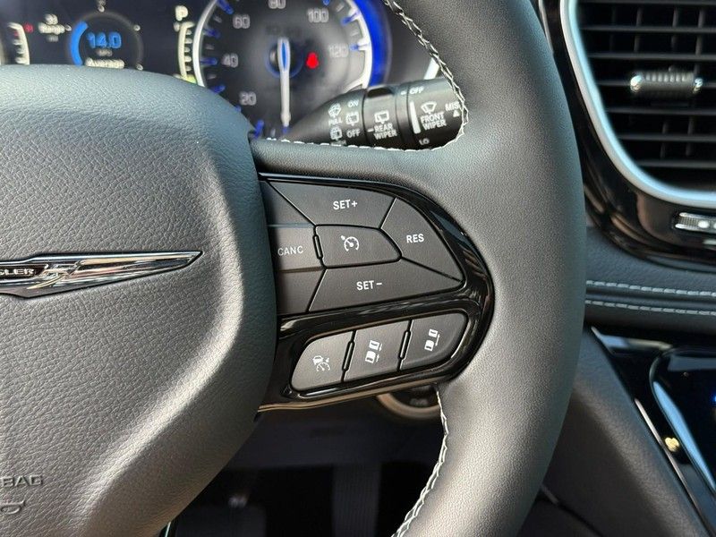 2026 Chrysler Pacifica Limited - Photo 21