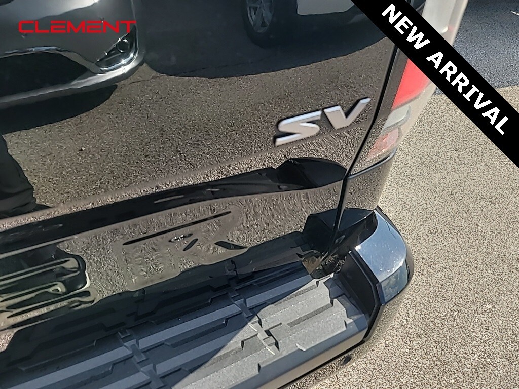 2022 Nissan Frontier SV photo 3