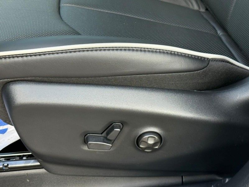 2026 Chrysler Pacifica Limited - Photo 18