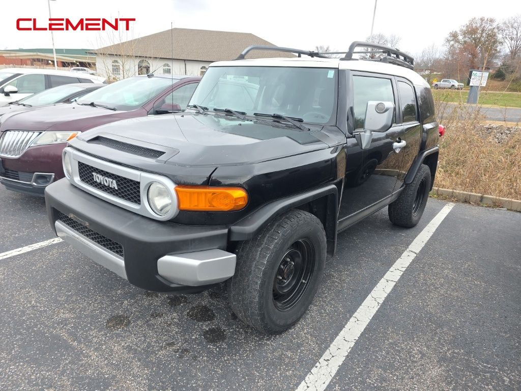 2011 Toyota FJ Cruiser Base's photo