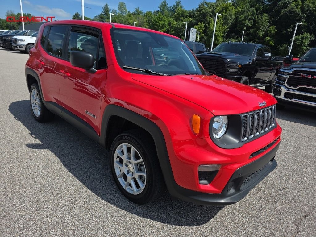 Used 2023 Jeep Renegade Latitude SUV