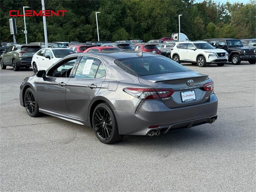 2022 Toyota Camry XSE photo 3