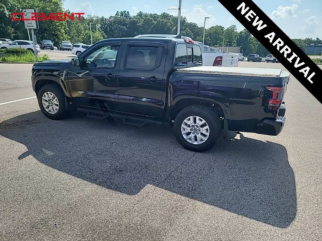 2022 Nissan Frontier SV photo 2