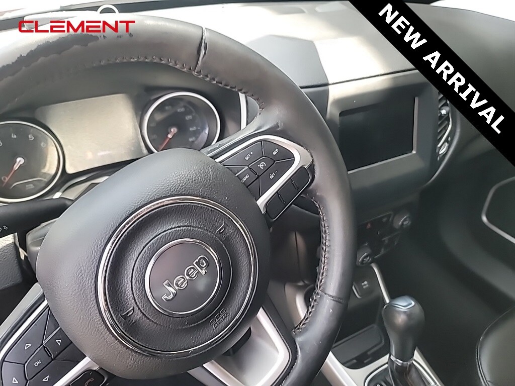 2020 Jeep Compass Latitude photo 2