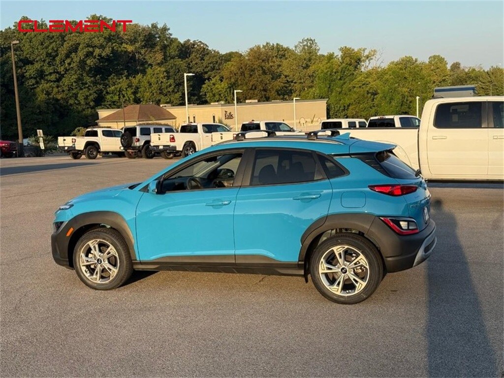 2023 Hyundai Kona SEL photo 2