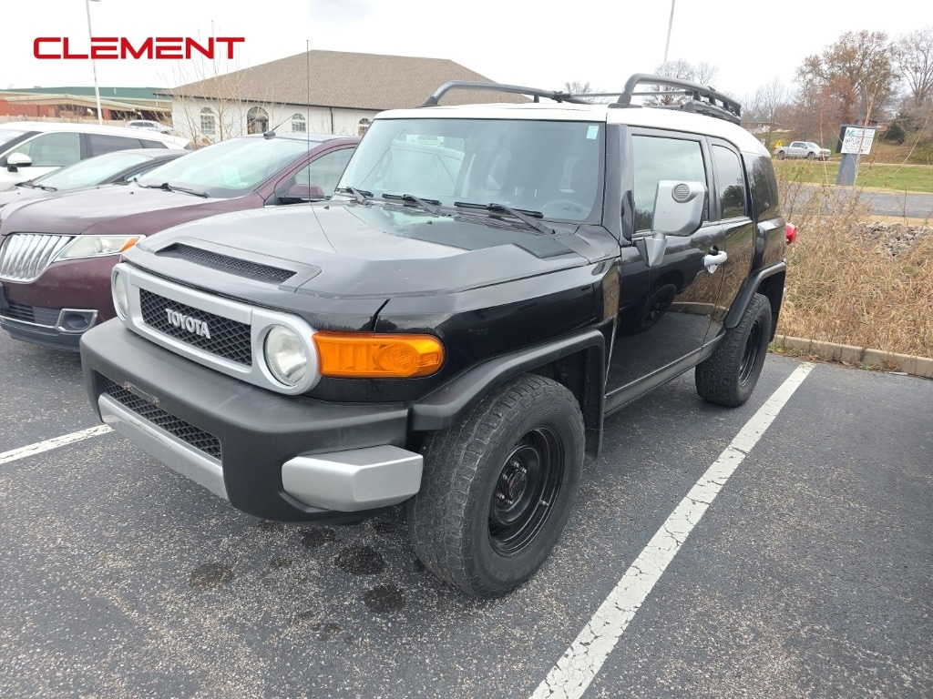 2011 Toyota FJ Cruiser Base's photo