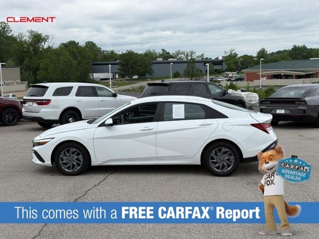 Used 2024 Hyundai Elantra SEL Sedan