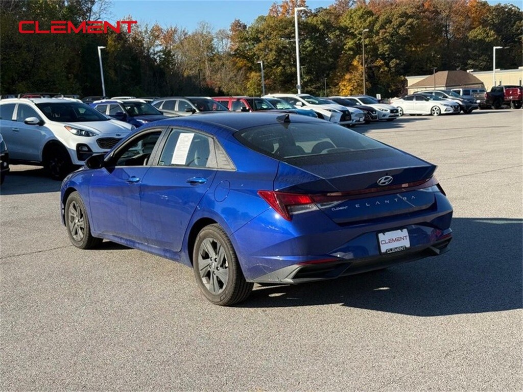 Used 2022 Hyundai Elantra SEL Sedan
