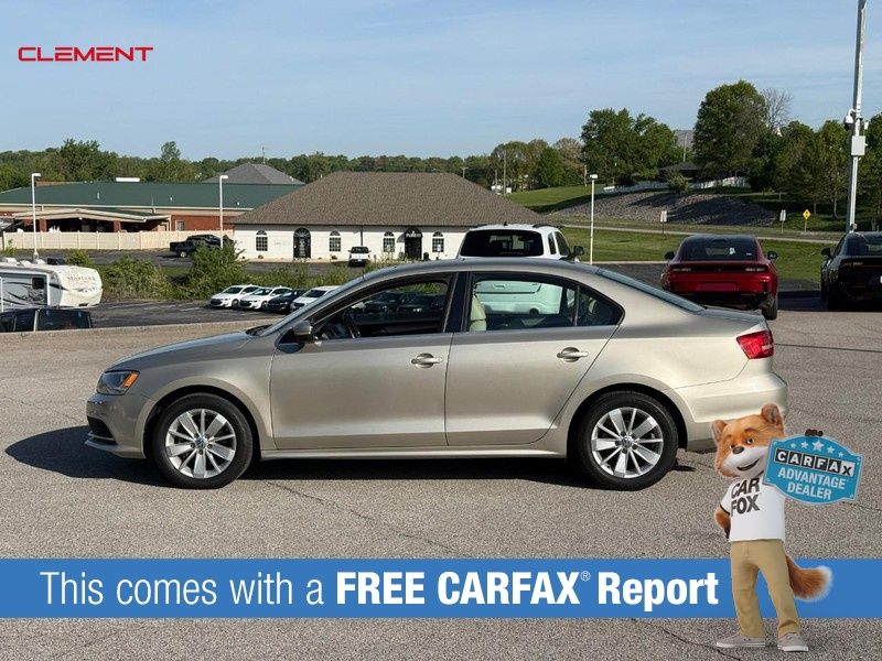Used 2015 Volkswagen Jetta SE with VIN 3VWD07AJ7FM304012 for sale in Columbia, IL