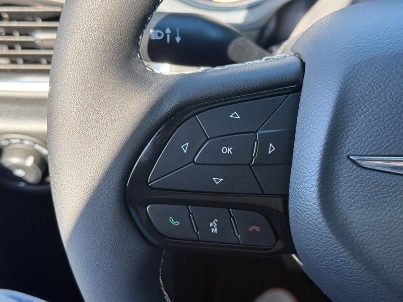 2026 Chrysler Pacifica Limited - Photo 14