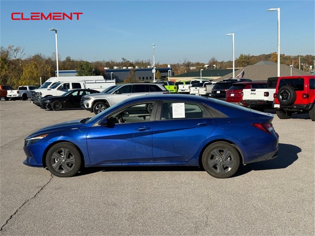 Used 2022 Hyundai Elantra SEL Sedan