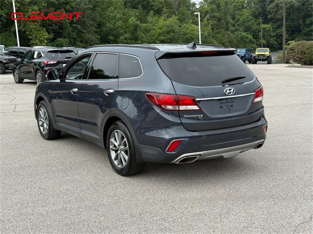 2019 Hyundai Santa Fe XL SE Premium photo 2