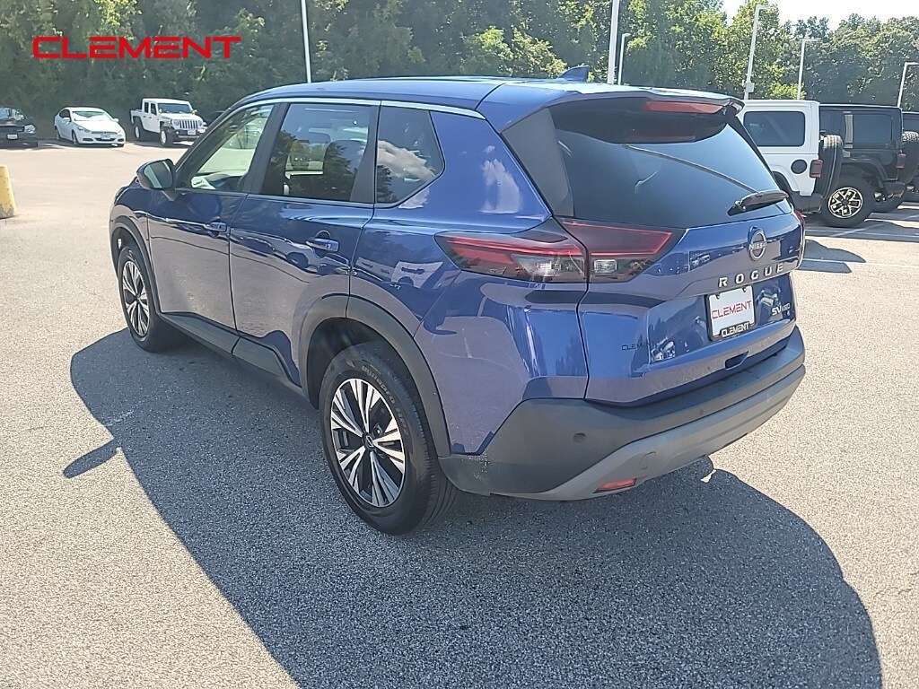 2023 Nissan Rogue SV photo 2