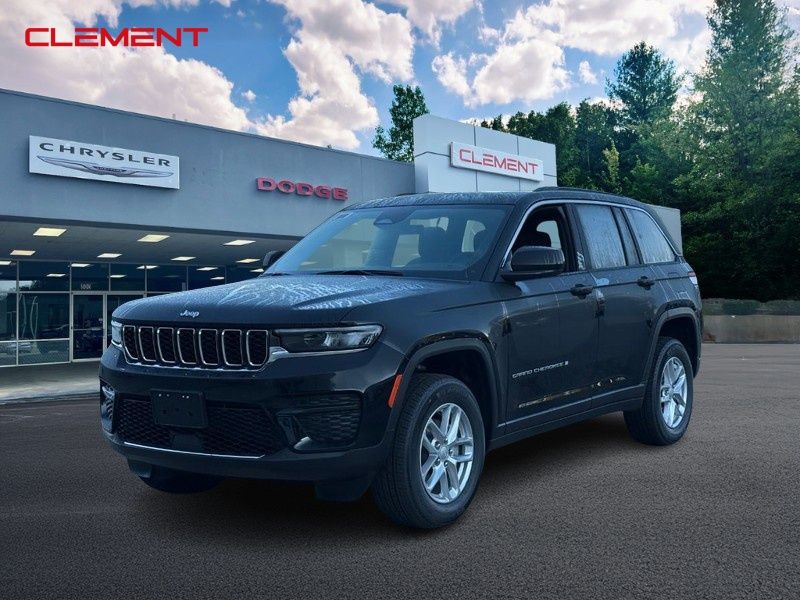 2025 Jeep Grand Cherokee Laredo's photo