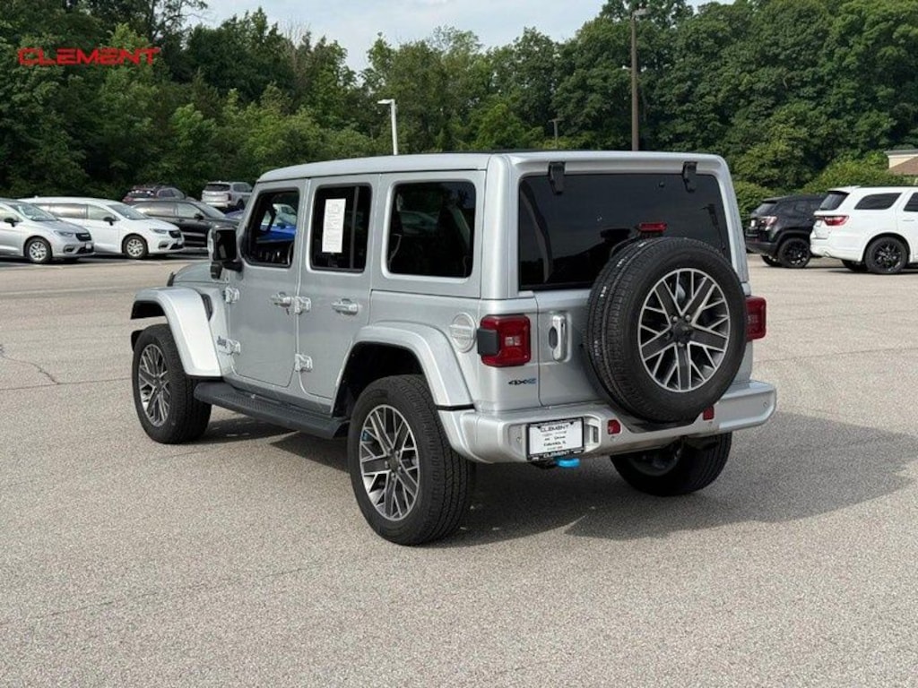 Used 2022 Jeep Wrangler Unlimited 4xe Sahara SUV