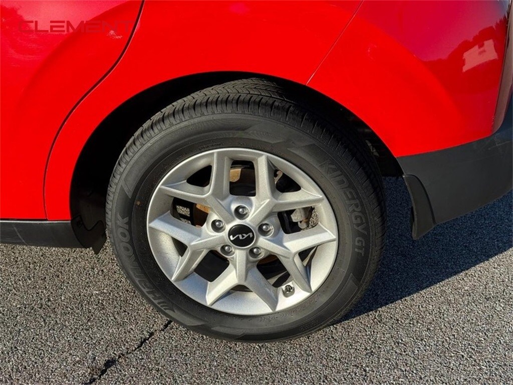 2022 Kia Soul S photo 3