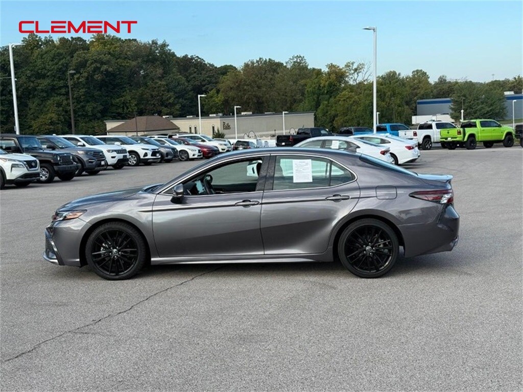 2022 Toyota Camry XSE photo 2