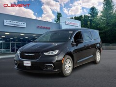 2026 Chrysler Pacifica Select Passenger Van