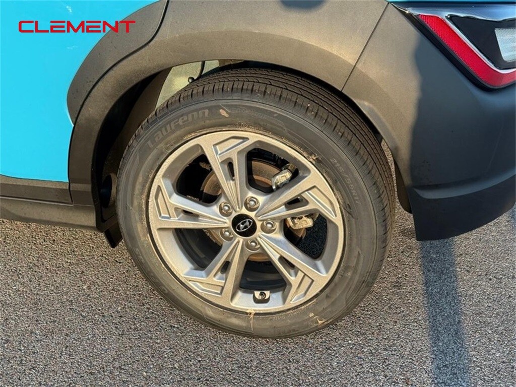 2023 Hyundai Kona SEL photo 4