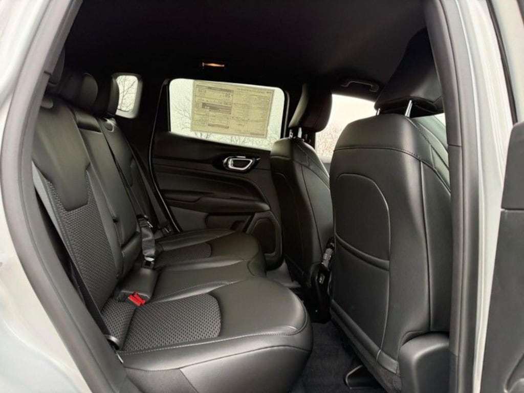 New 2026 Jeep Compass Latitude Sport Utility