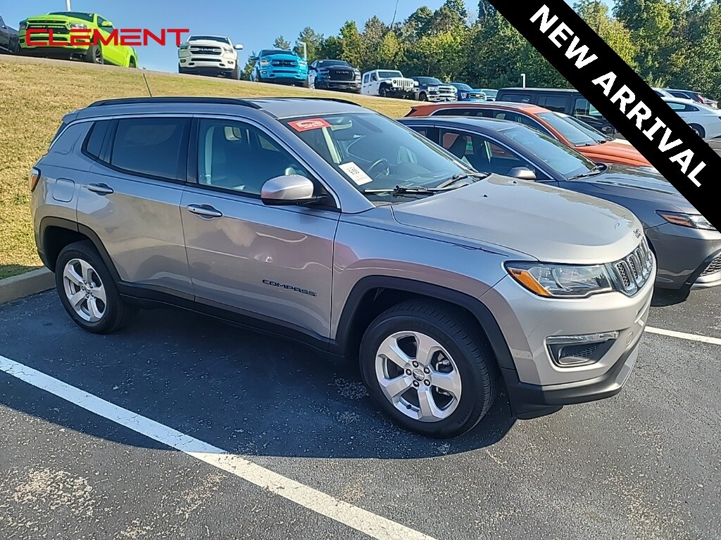 2019 Jeep Compass Latitude photo 2