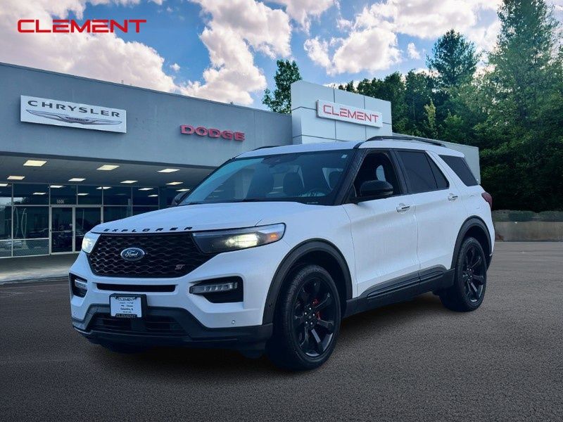 2021 Ford Explorer ST's photo