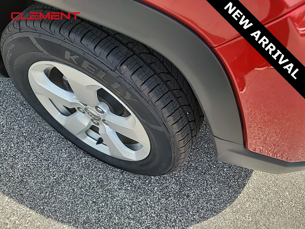 2020 Jeep Compass Latitude photo 3