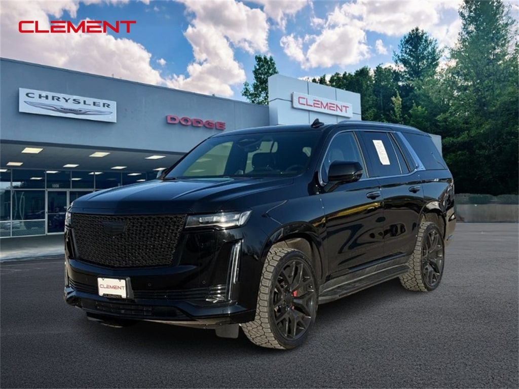 2022 Cadillac Escalade Luxury's photo