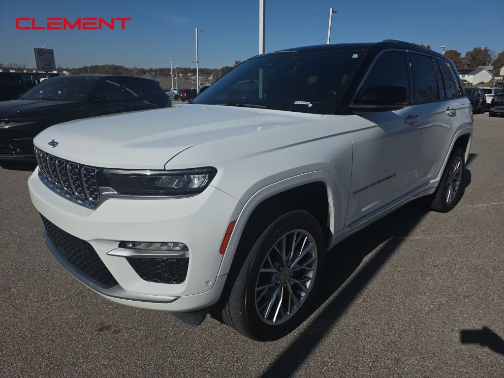 2022 Jeep Grand Cherokee Summit's photo