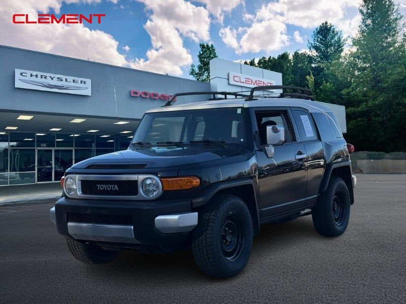 2011 Toyota FJ Cruiser Base's photo