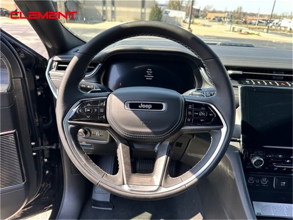 2024 Jeep Cherokee Overland 4xe photo 4