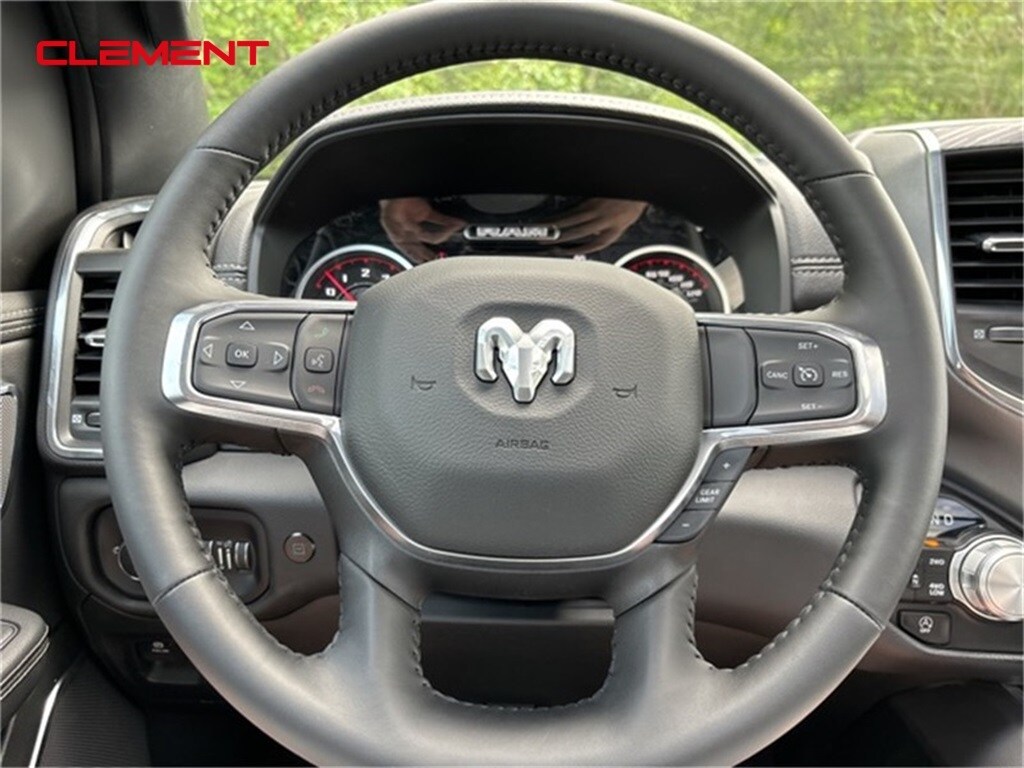 2024 Ram 1500 Laramie photo 4