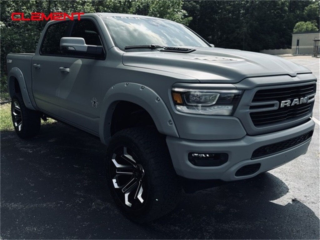 2024 Ram 1500 Laramie photo 3
