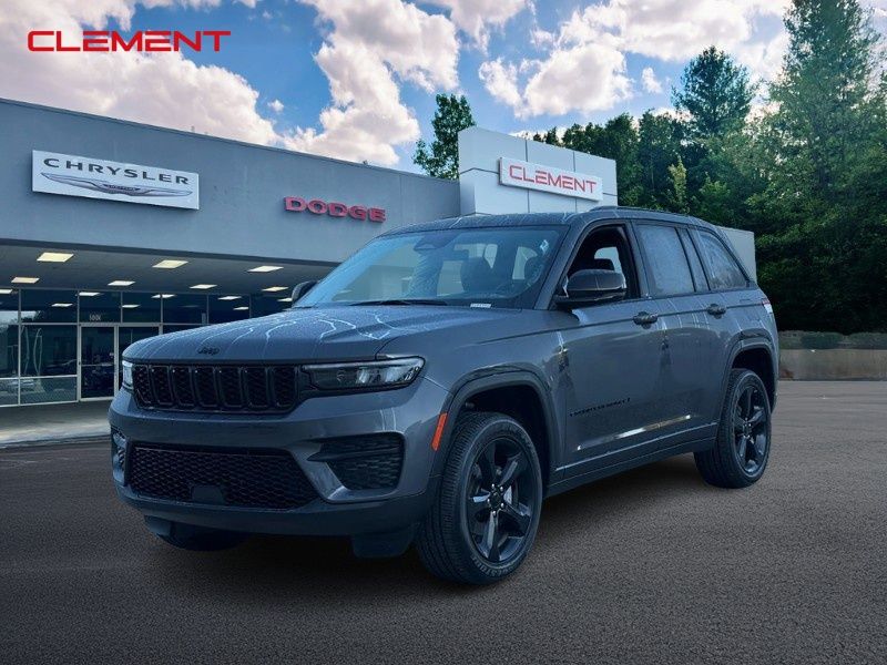 2025 Jeep Grand Cherokee Altitude's photo