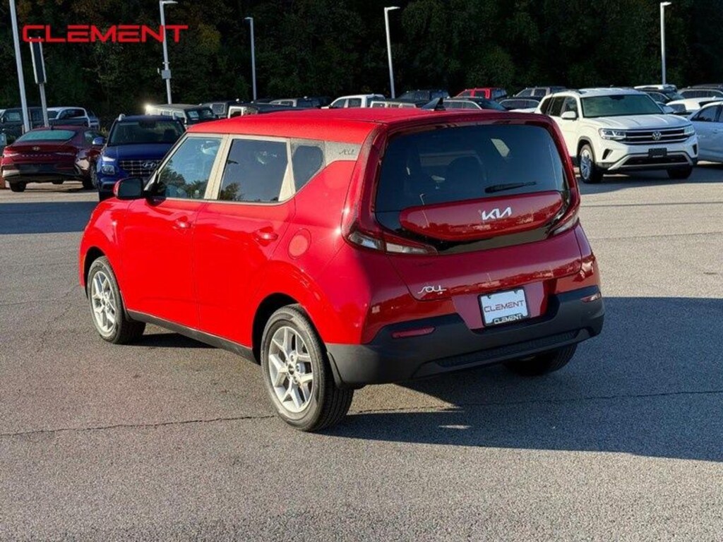 Used 2022 Kia Soul S Hatchback