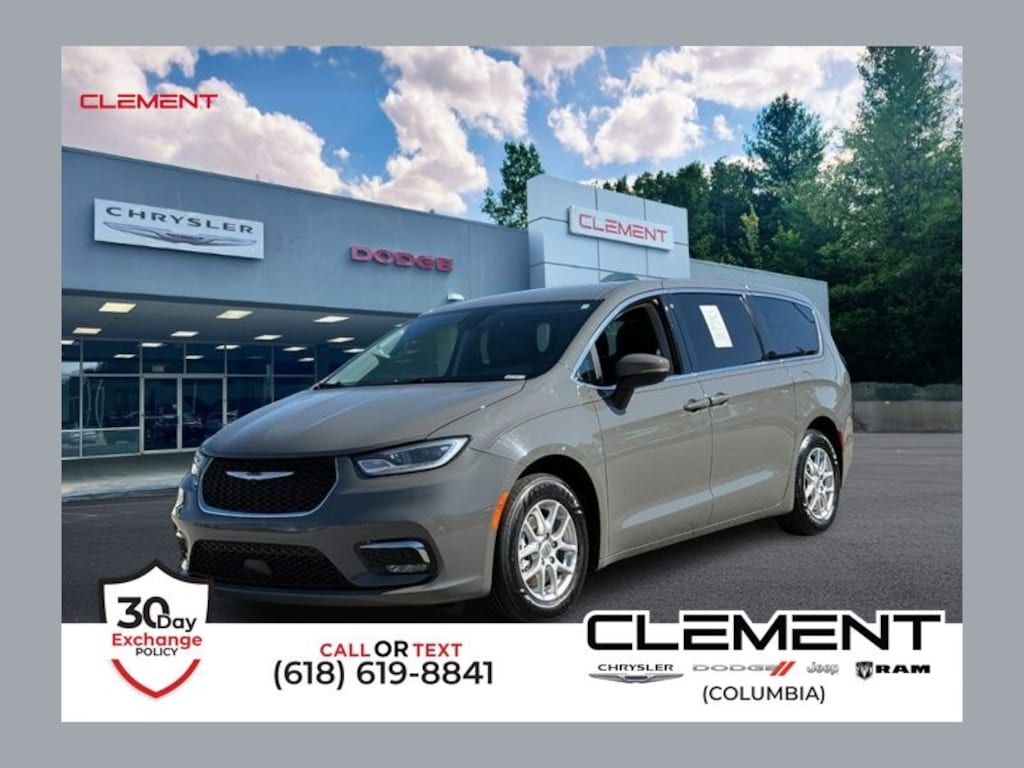 Used 2023 Chrysler Pacifica Touring L Van Passenger Van