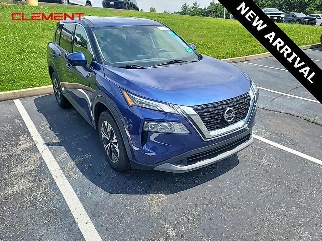 2021 Nissan Rogue SV photo 2