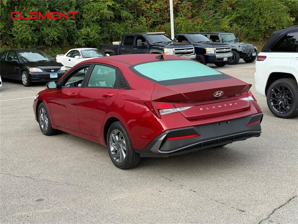 Used 2024 Hyundai Elantra SEL Sedan