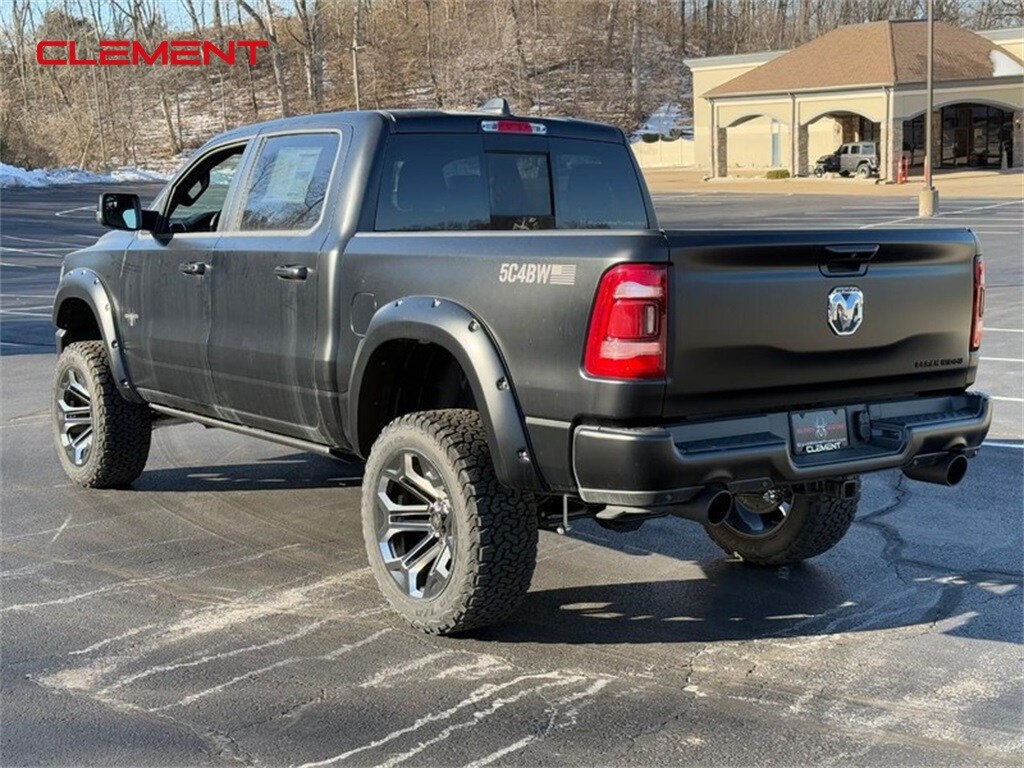 2024 Ram 1500 Laramie photo 3