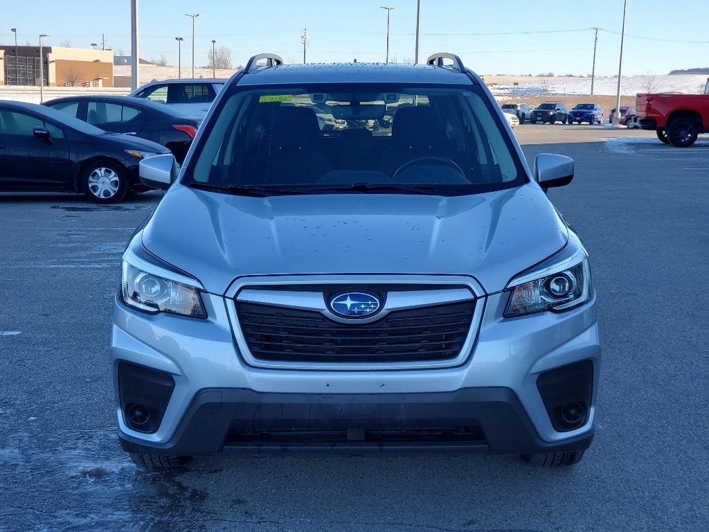 Used 2019 Subaru Forester Premium with VIN JF2SKAGC8KH472994 for sale in Rochester, Minnesota