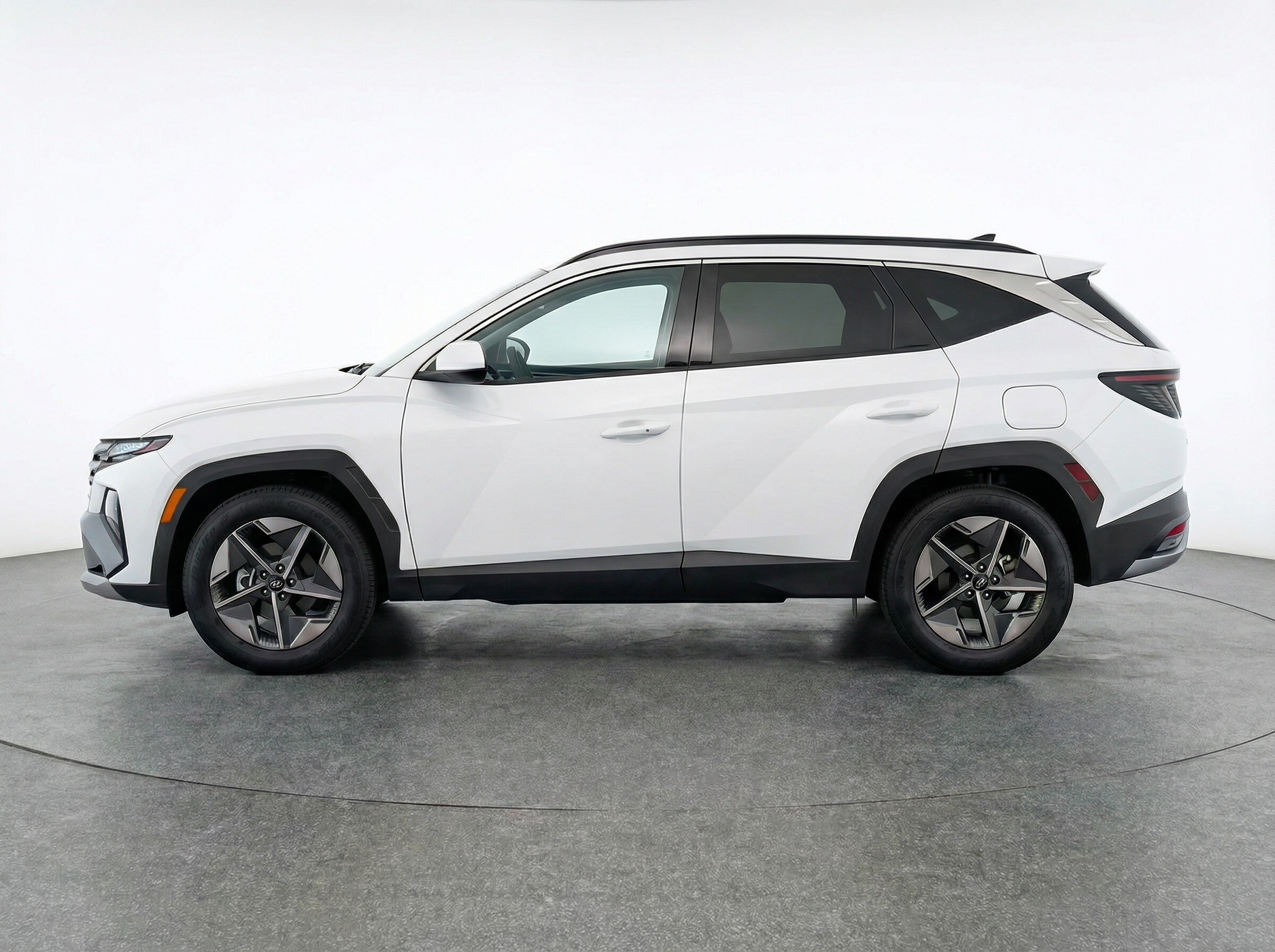 Thumbnail: 2025 Hyundai Tucson - 4