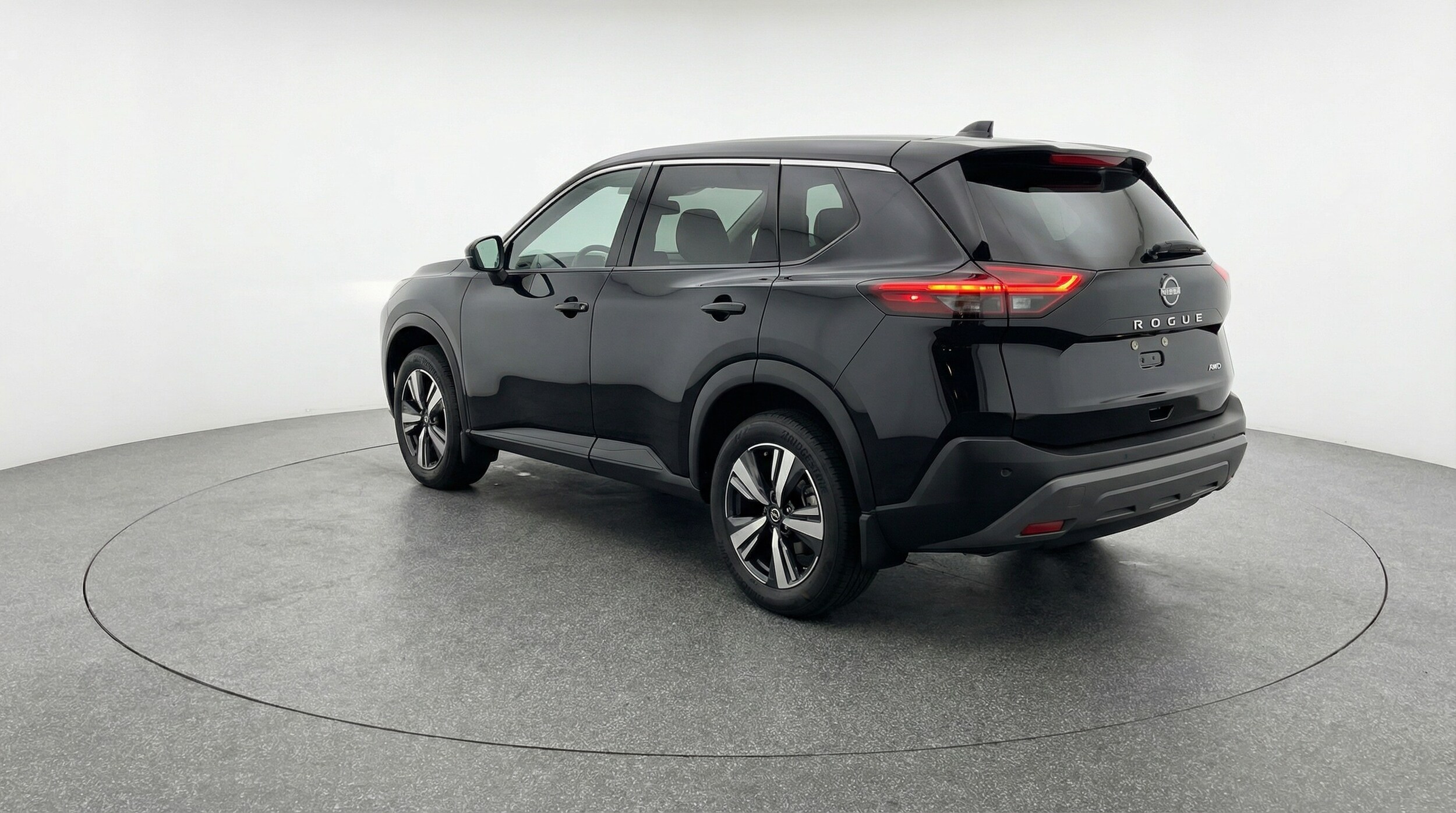 Thumbnail: 2026 Nissan Rogue - 5