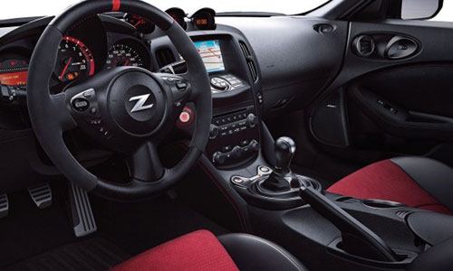 2017 nissan 370z interior
