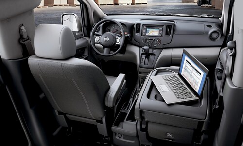 2017 nissan nv200 interior